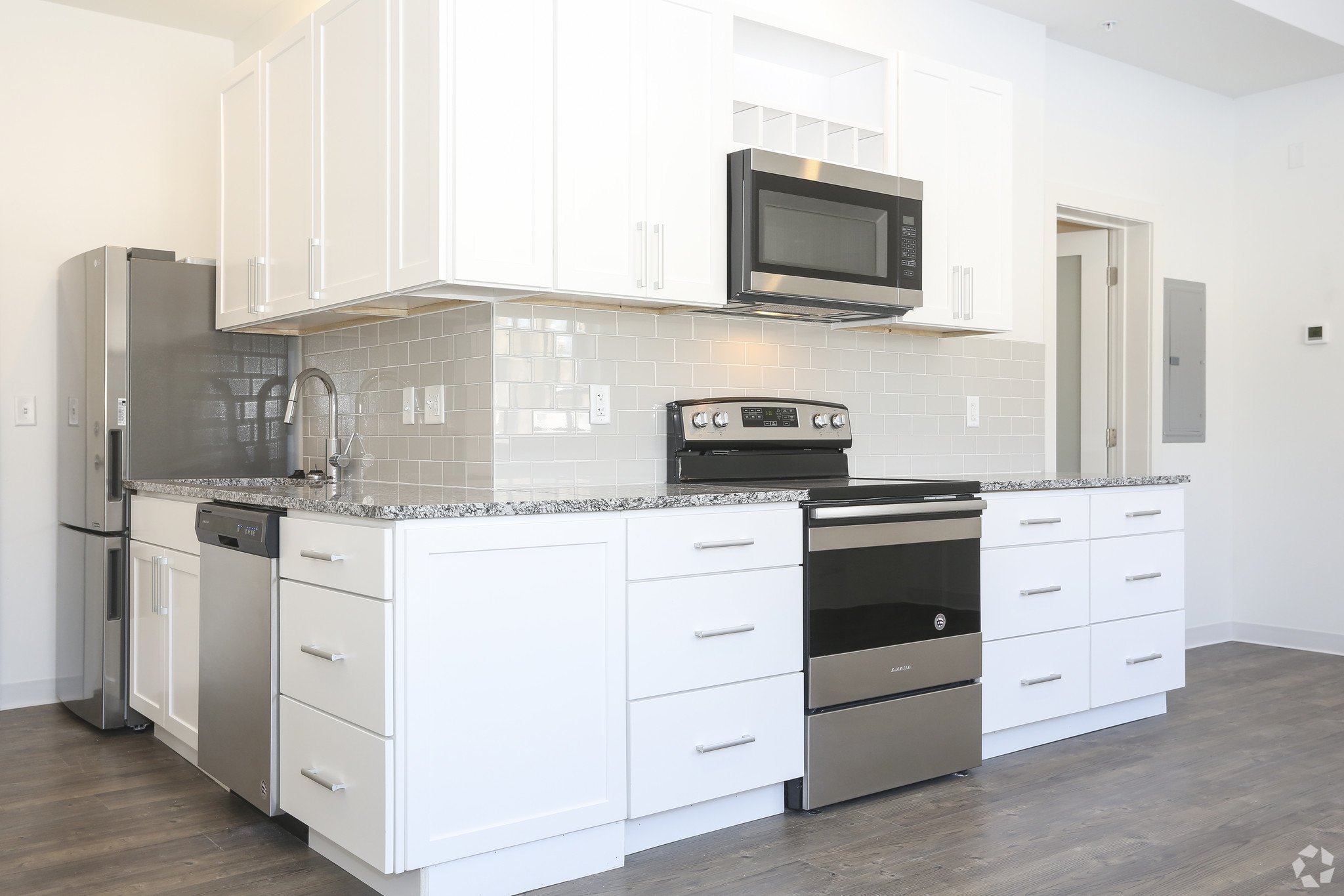 801 N Broadway #209